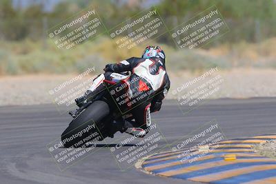 media/Sep-25-2023-Moto Forza (Mon) [[81ffa65e0a]]/B-C Group/Session 4 (Turn 2 Backside)/